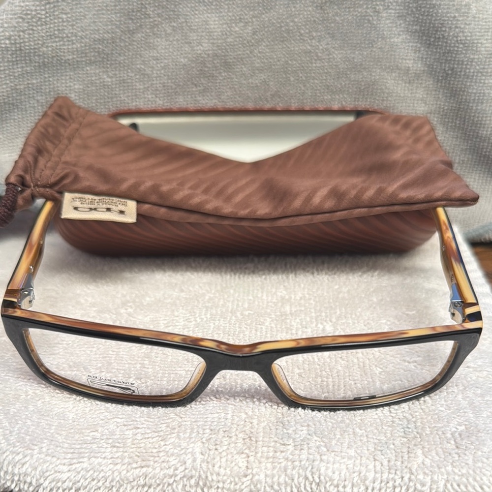 Oakley Brown Glasses with Tortoiseshell Accents 53-17-140, New never worn